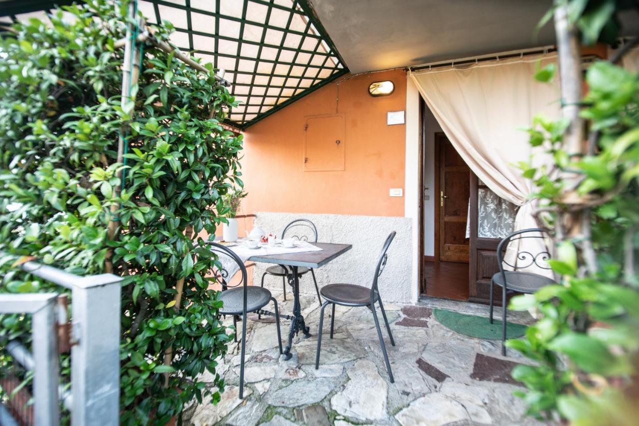 Casetta Di Butia, Appartamento Iris Lucca Exteriör bild